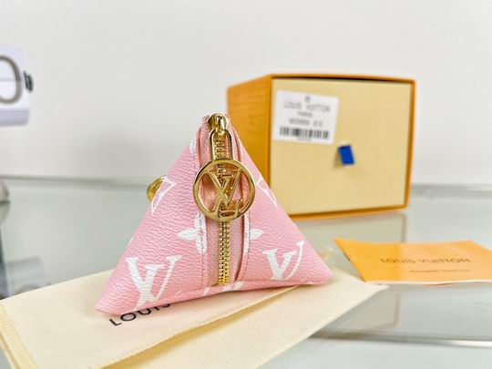 LV keyring 03lyh96